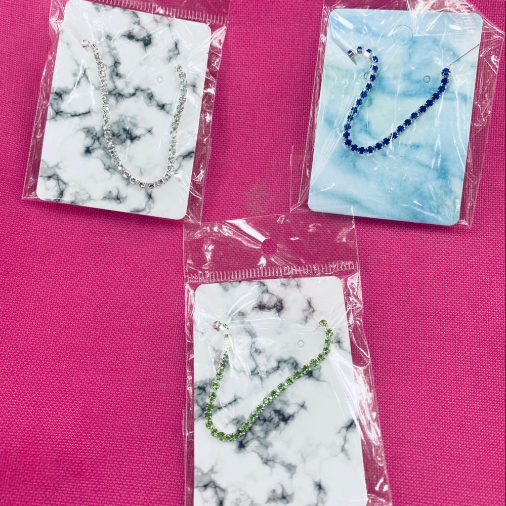 Different colored chokers